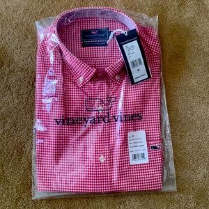 Men’s dress shirt by Vineyard vines